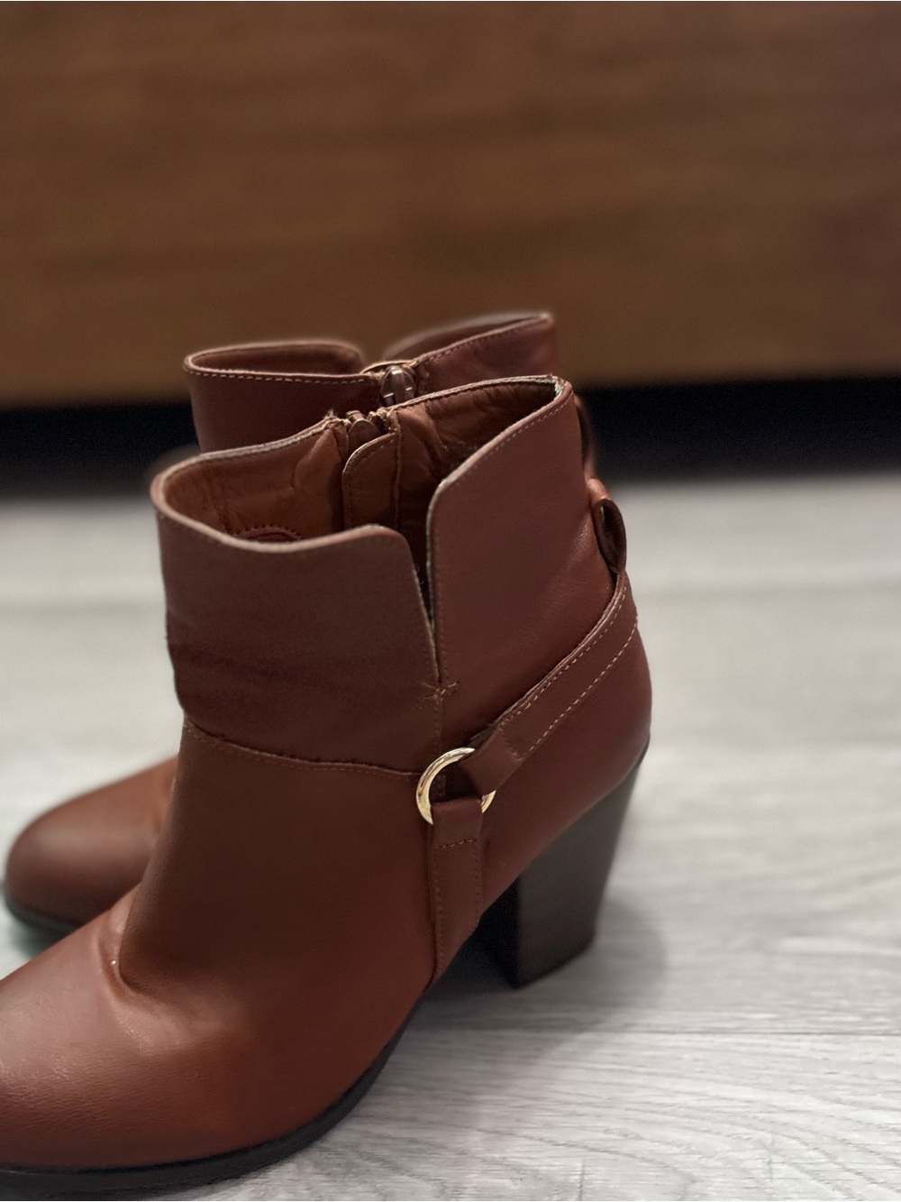Women’s Brown Leather Ankle Boots with Block Heel Catos Size 8 - Picture 2 of 6